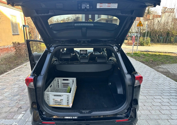 Toyota RAV4 cena 163000 przebieg: 68000, rok produkcji 2021 z Sopot małe 301